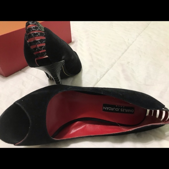 Peep toe high heels, black suede, women’s size 7 - Picture 5 of 7